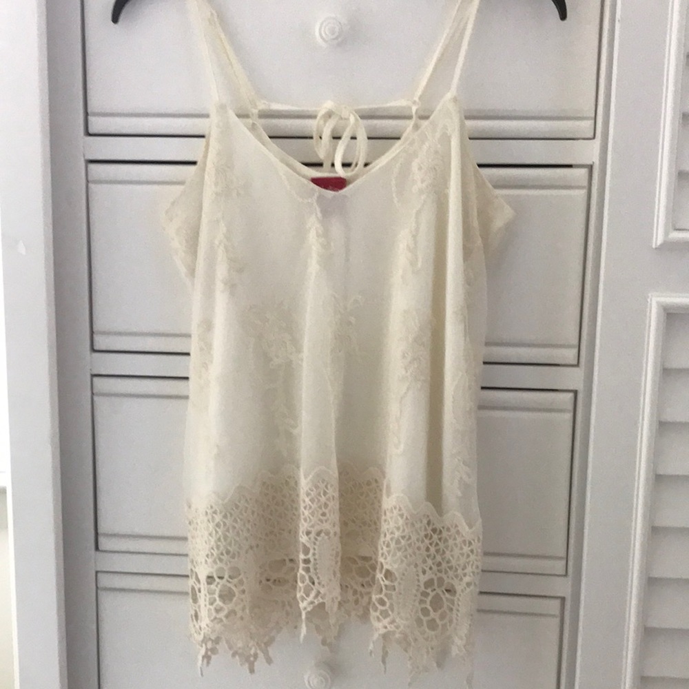 Beautiful lace tank!